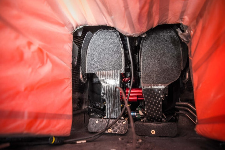 2019 Toro Rosso STR14-04 - F1® P2 Finishing Rolling Chassis