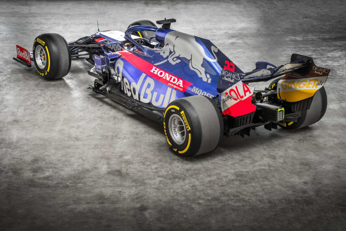 2019 Toro Rosso STR14-04 P2 finishing Formula 1 rolling chassis, authentic collector display for motorsport enthusiasts