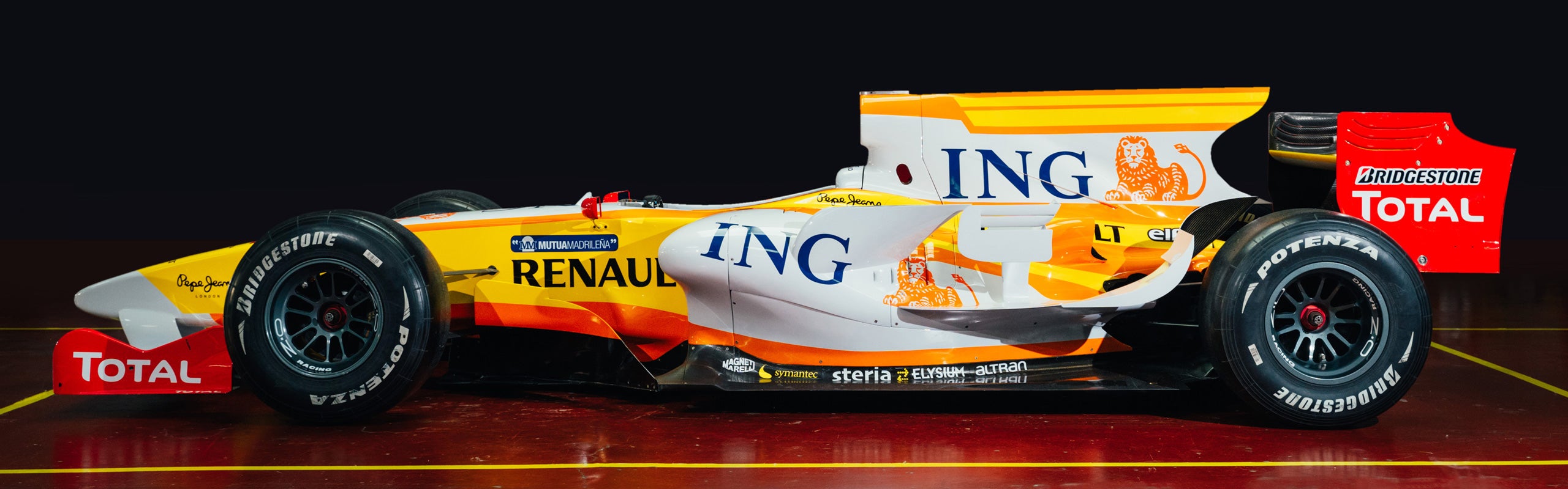 2009 Renault R29 Official Show Car