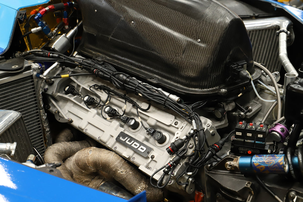 1998 Benetton B198 Formula 1 collector car with Judd GV 4.2 engine, premium motorsport display for enthusiasts