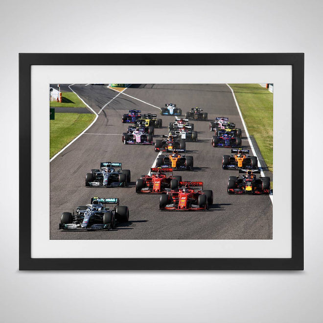 Lewis Hamilton 'Leading in Japan' Print - Japanese GP
