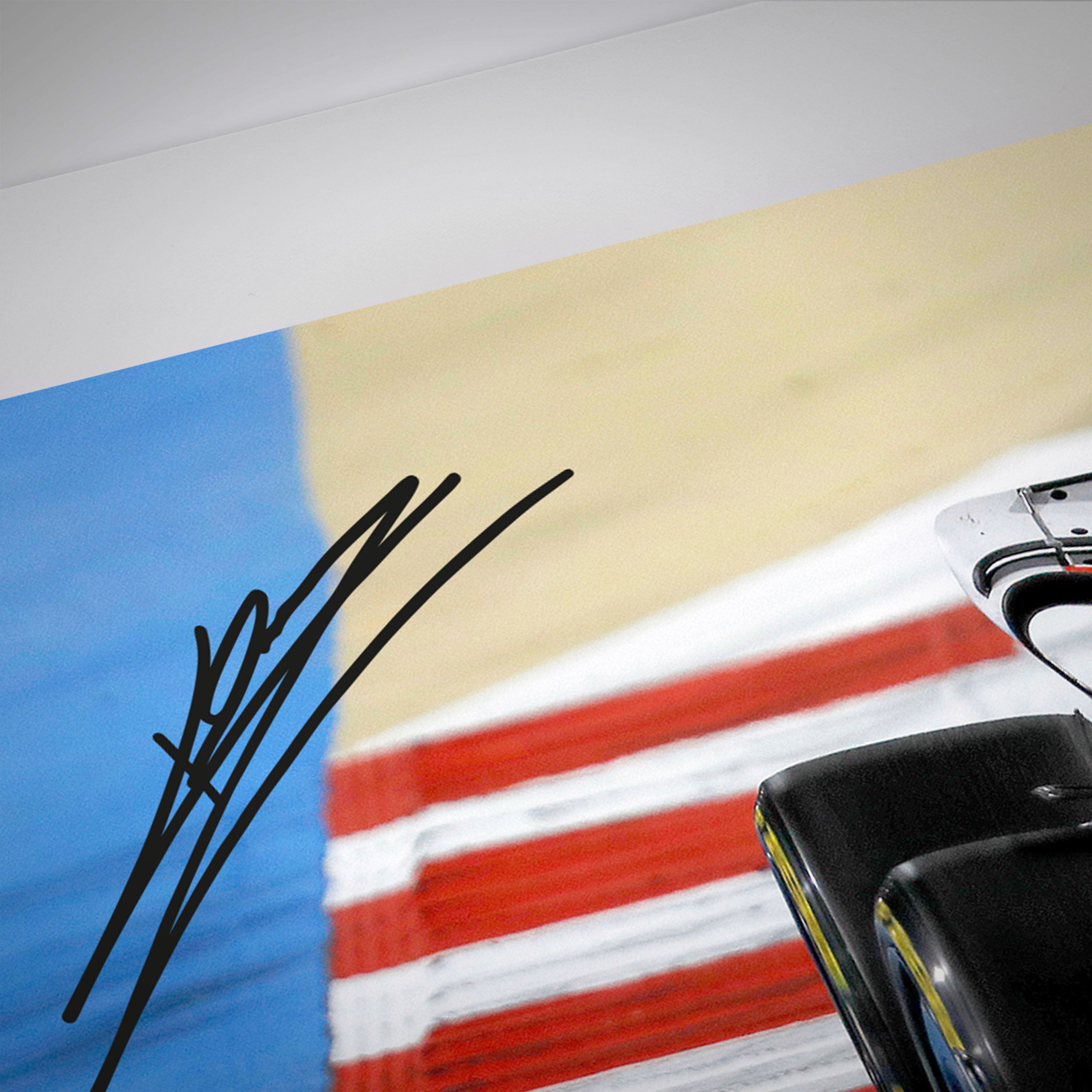 Kevin Magnussen 2022 Signed Photograph – Bahrain GP