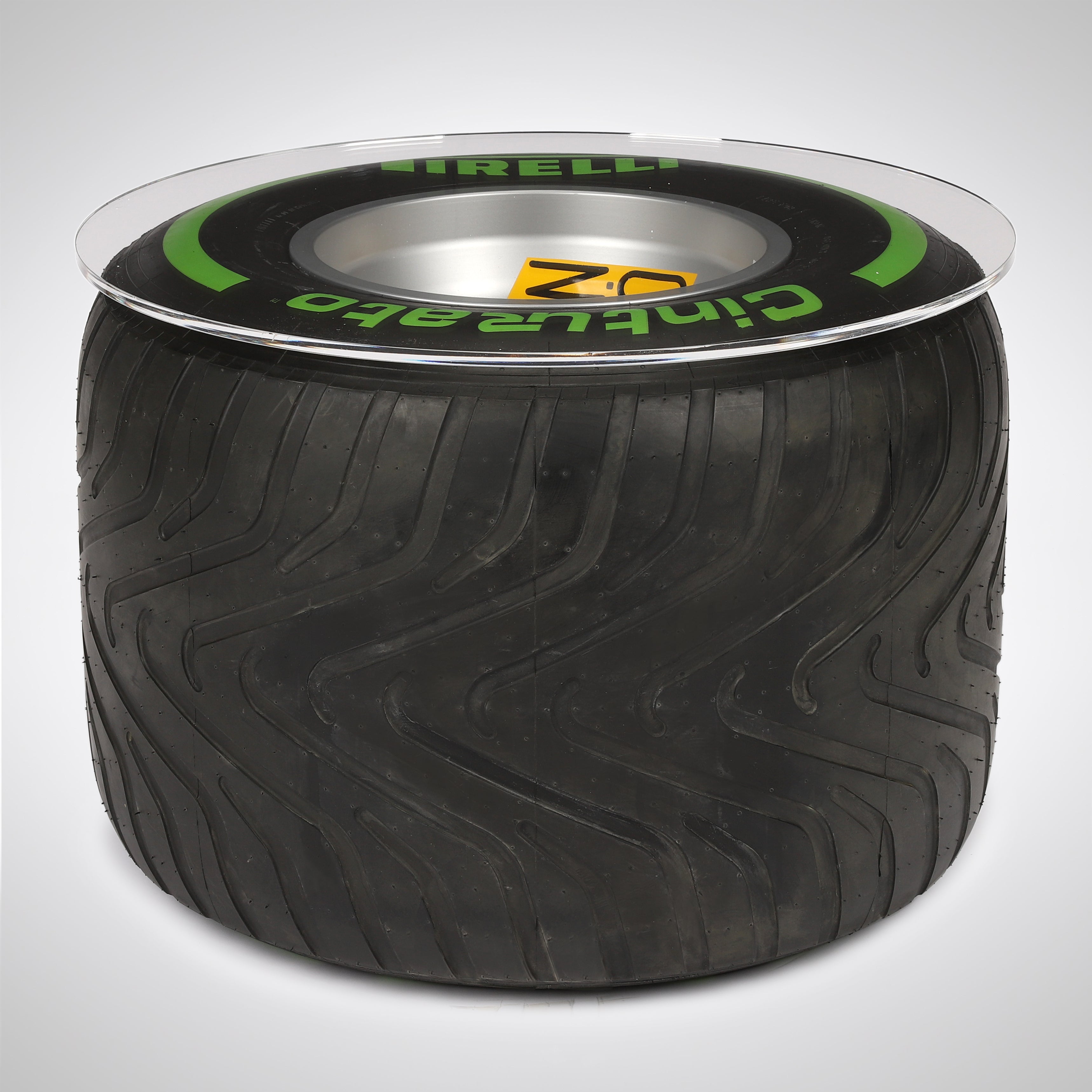 Pirelli 2018 Wheel Rim & Tyre Table - Green Intermediate Compound