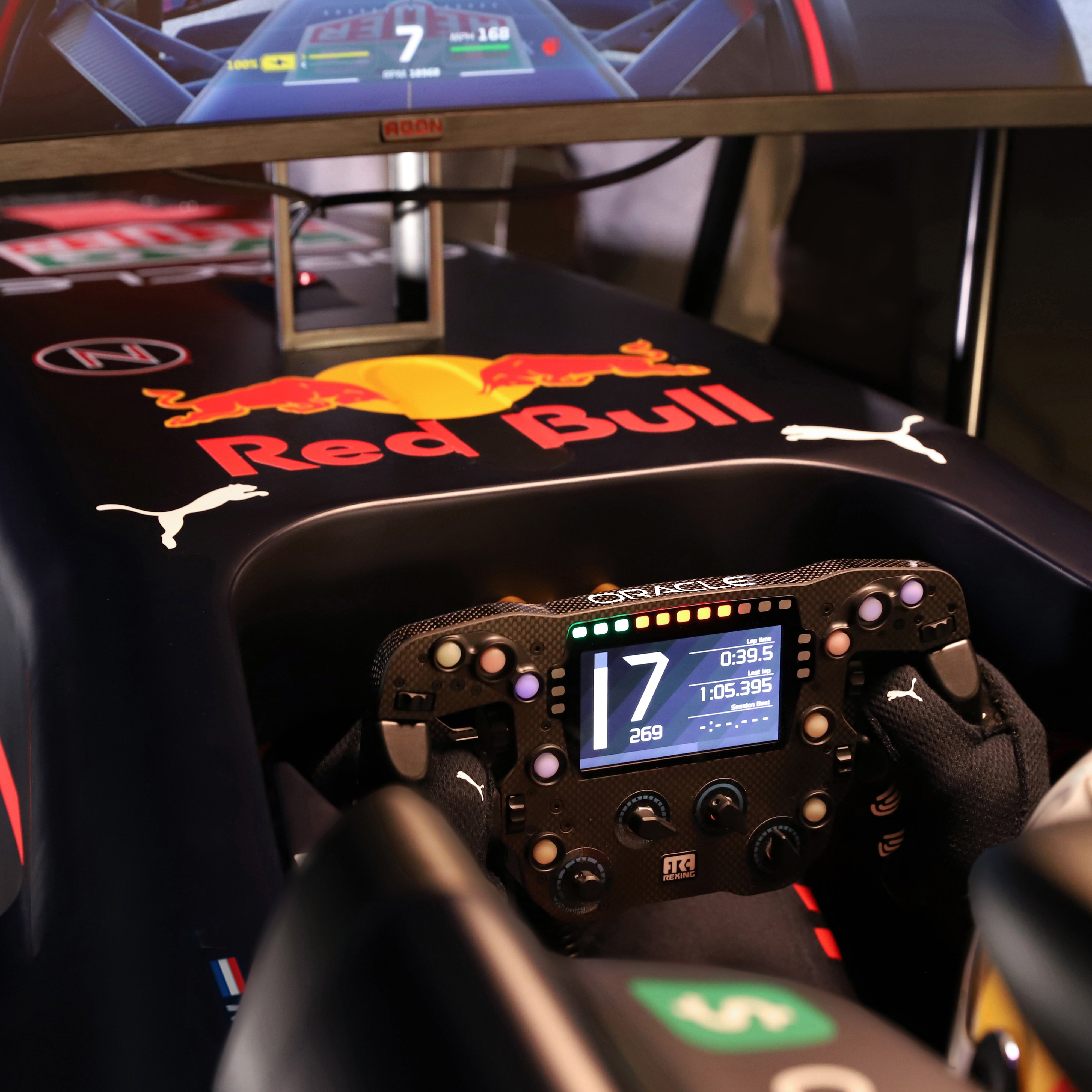 Official 2022 Oracle Red Bull Racing RB18 Show Car Simulator – Race Edition