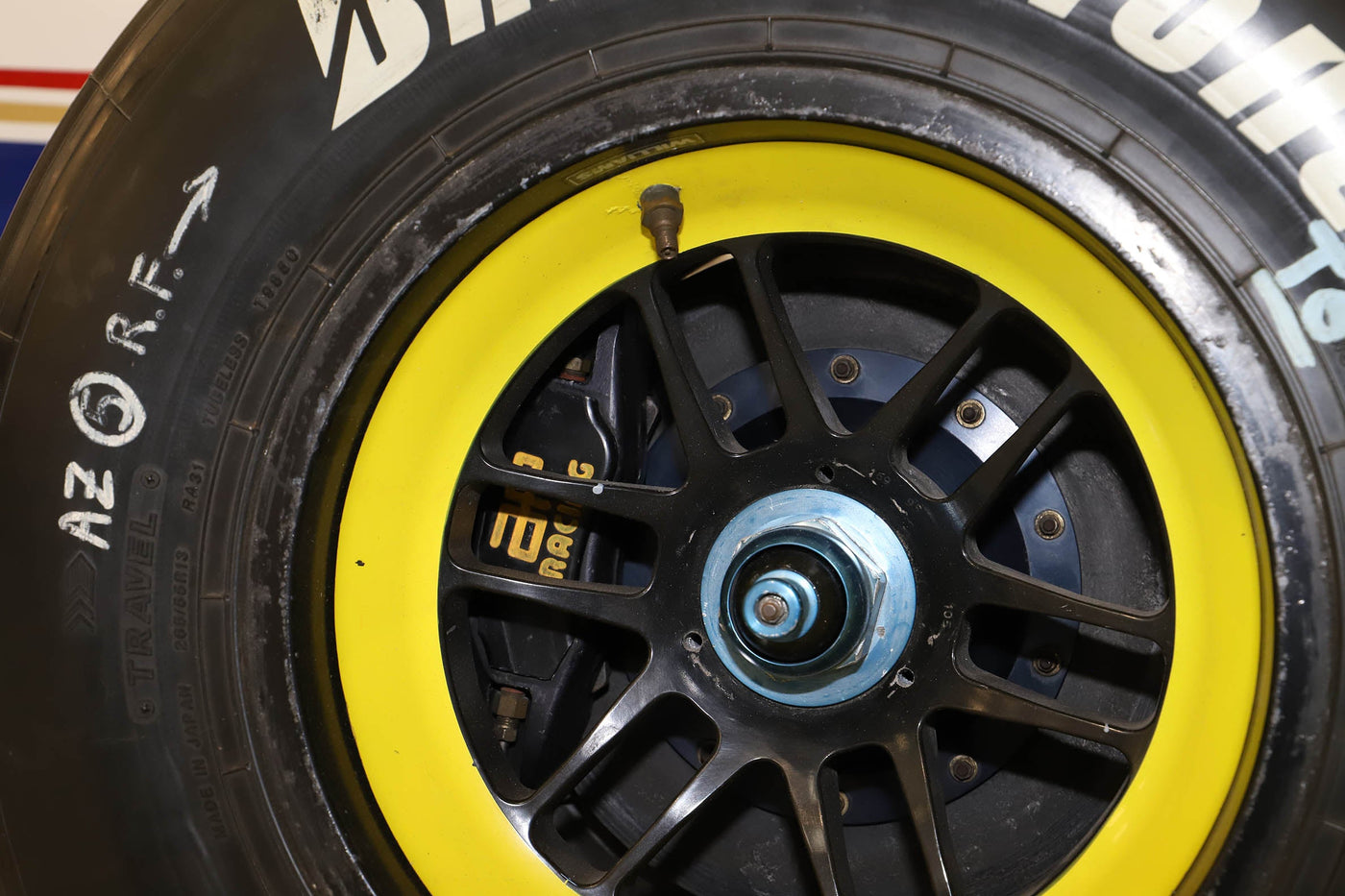 1997 Williams FW19 Jacques Villeneuve Championship Winning Official F1® Show Car